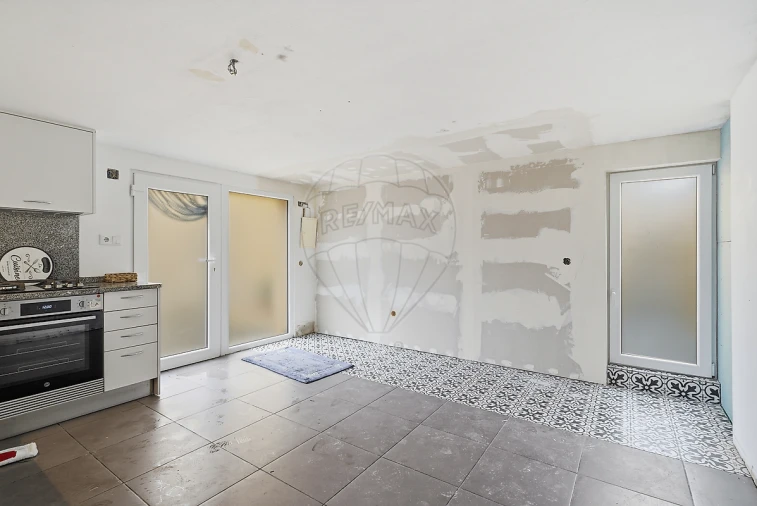 Moradia T2 para Venda em A dos Cunhados e Maceira Foto 33