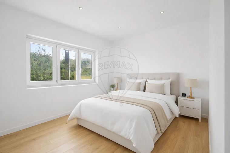 Moradia T2 para Venda em A dos Cunhados e Maceira Foto 1