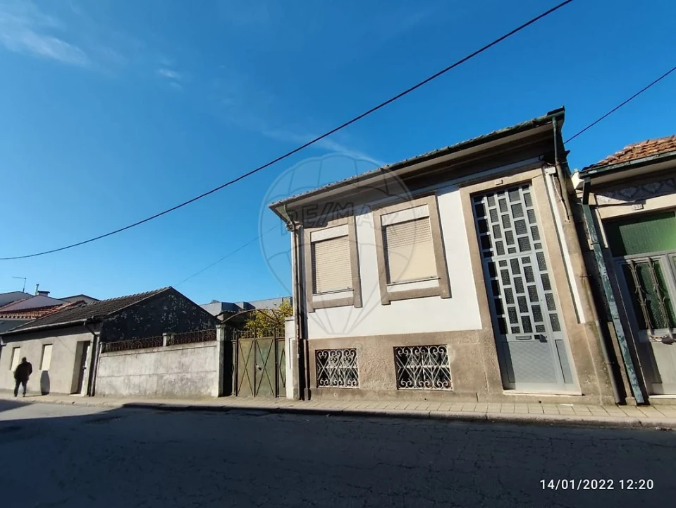 Moradia T3 para Venda em Rio Tinto Foto 2