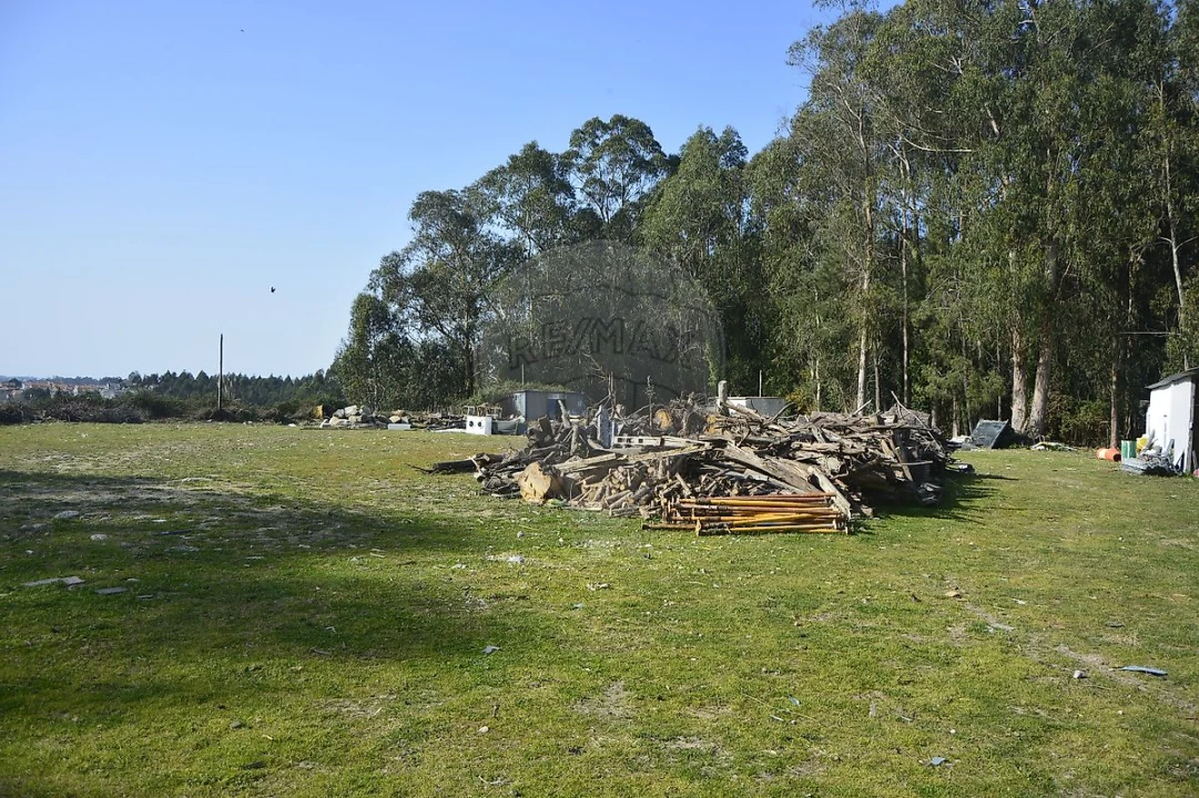 Terreno para Arrendamento em Guilhabreu Foto 3