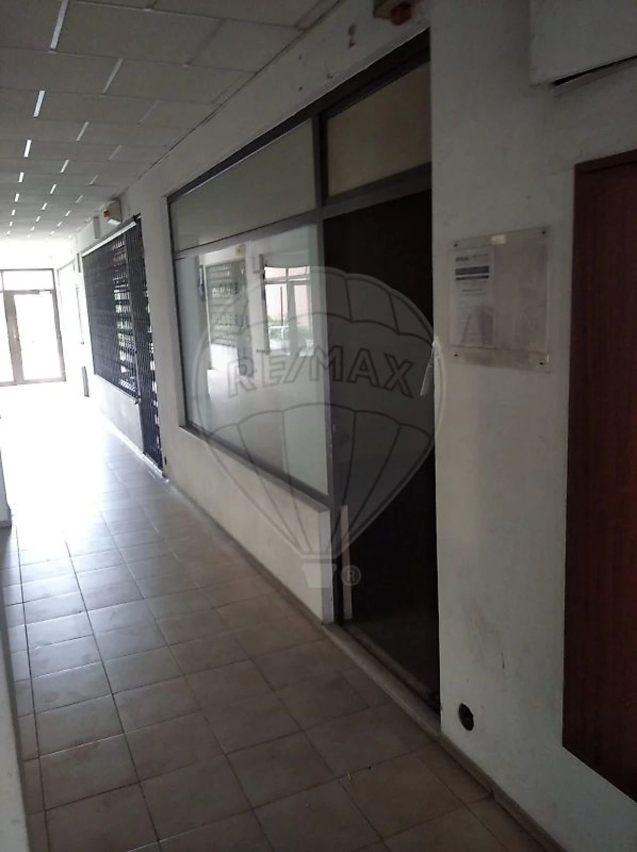 Loja para Arrendamento em São Mamede de Infesta e Senhora da Hora Foto 1