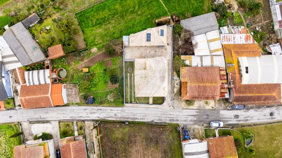 Moradia T4 para Venda em Oiã Foto 29