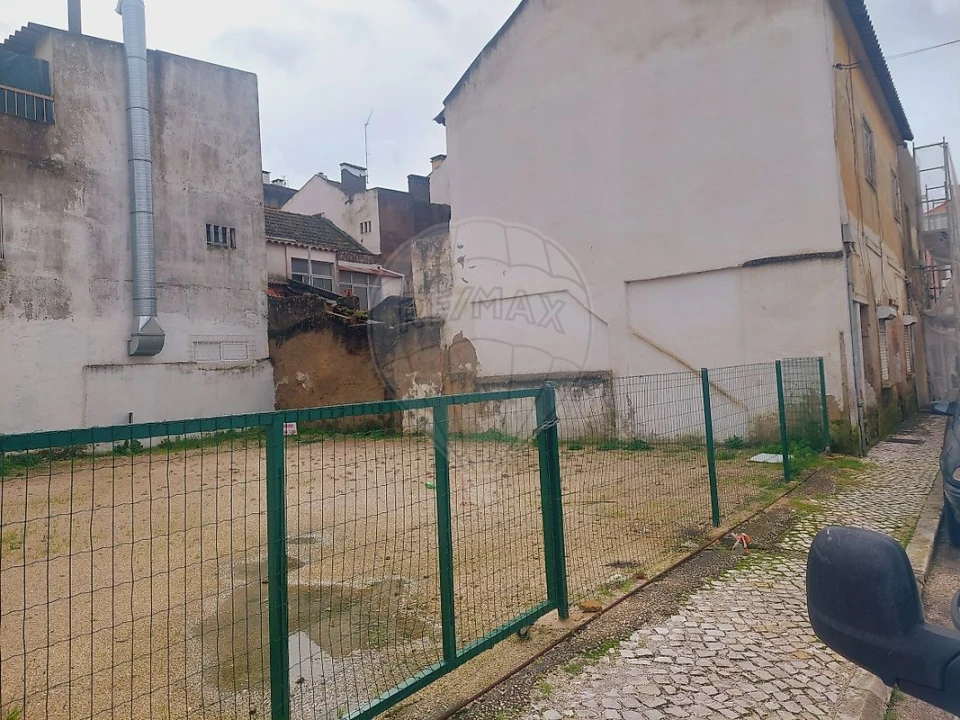 Terreno para Venda em Carregado e Cadafais Foto 3