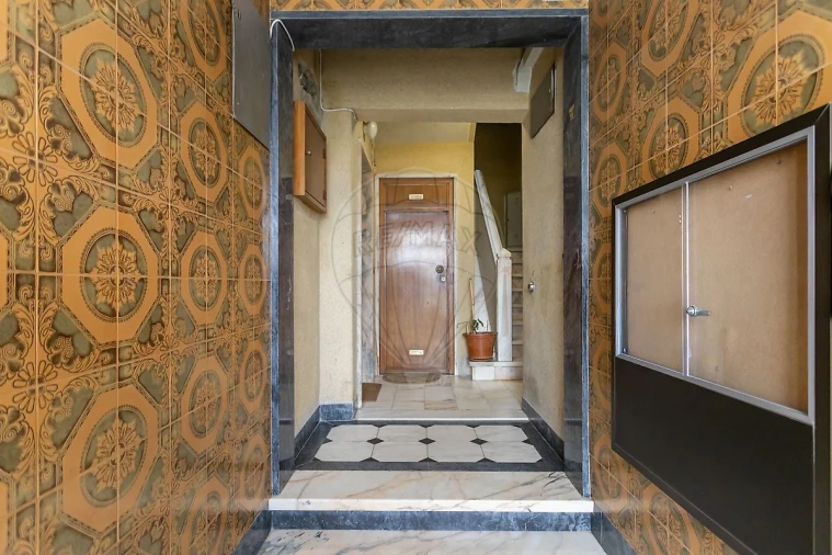 Apartamento T2 para Venda em Encosta do Sol Foto 3