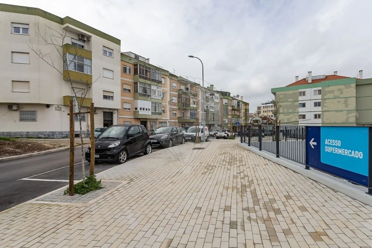 Apartamento T2 para Venda em Encosta do Sol Foto 2