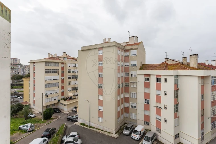 Apartamento T2 para Venda em Encosta do Sol Foto 11