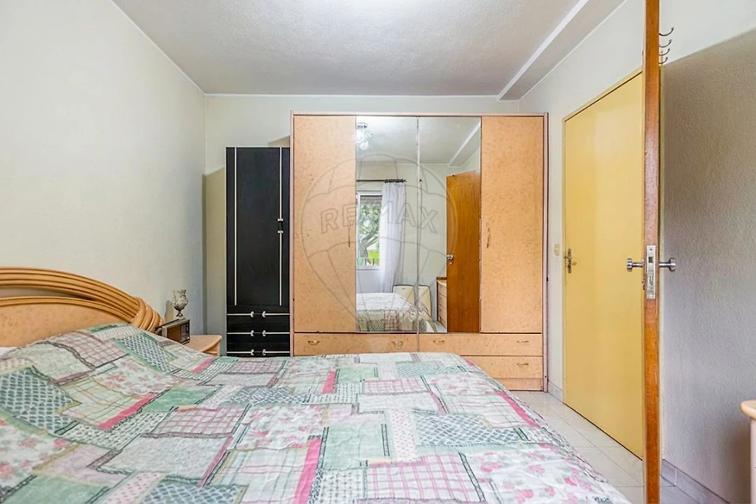 Apartamento T3 para Venda em Póvoa de Santa Iria e Forte da Casa Foto 7