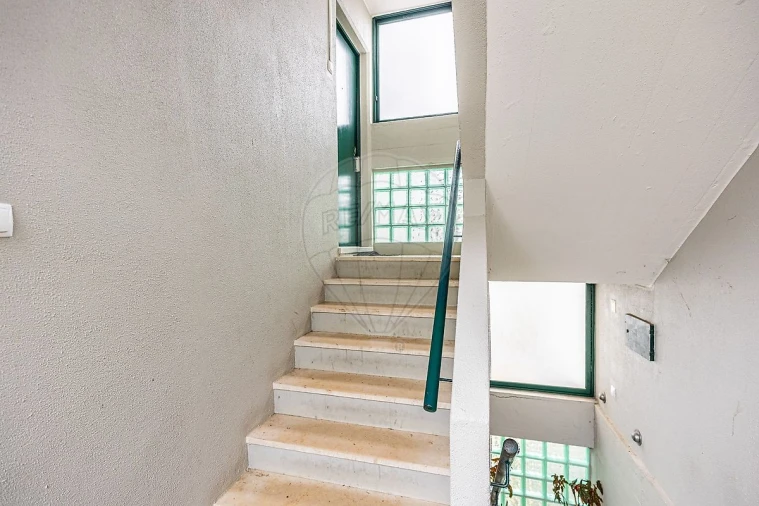 Apartamento T3 para Venda em Póvoa de Santa Iria e Forte da Casa Foto 18