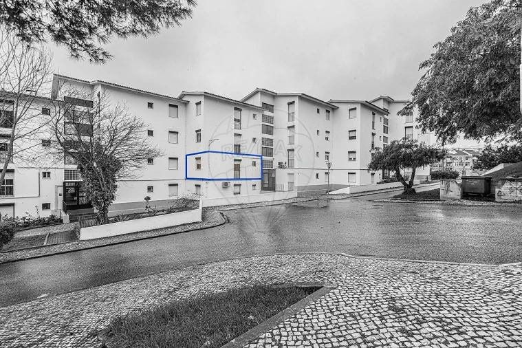 Apartamento T3 para Venda em Póvoa de Santa Iria e Forte da Casa Foto 14