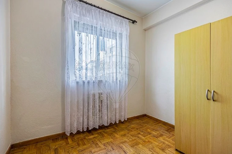 Apartamento T3 para Venda em Póvoa de Santa Iria e Forte da Casa Foto 2