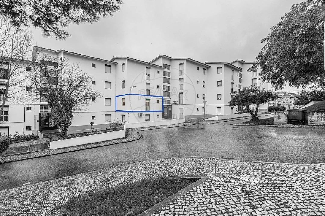 Apartamento T3 para Venda em Póvoa de Santa Iria e Forte da Casa Foto 14