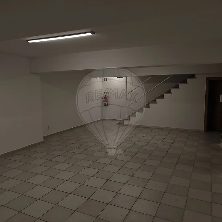 Loja para Arrendamento em Castelo Branco Foto 9