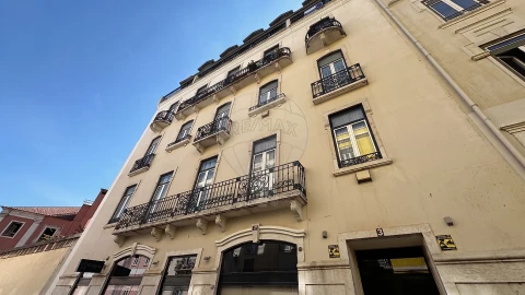 Apartamento T3 para Venda em Arroios