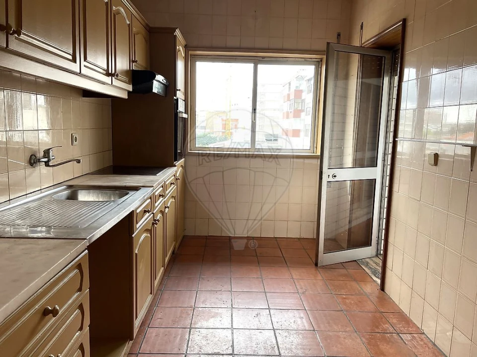 Apartamento T3 para Venda em Cidade da Maia Foto 29