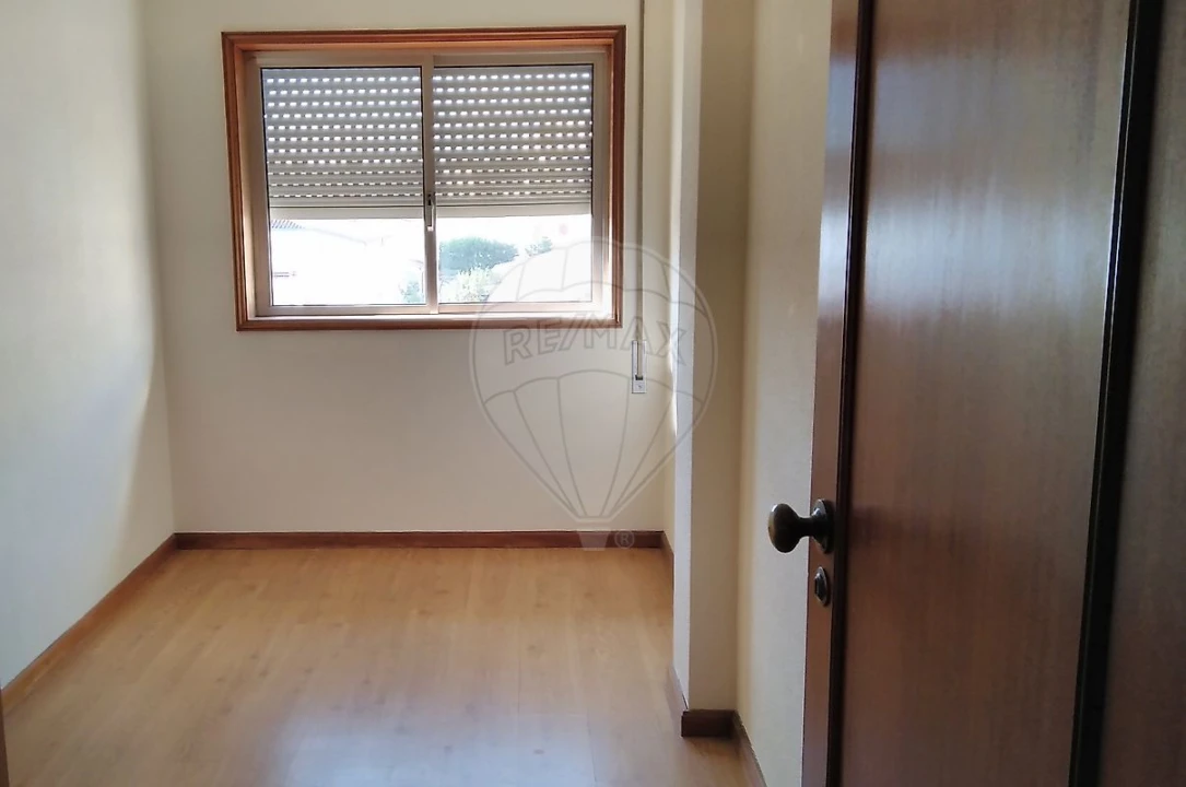 Apartamento T3 para Venda em Cidade da Maia Foto 6