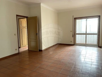Apartamento T3 para Venda em Cidade da Maia