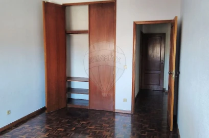 Apartamento T3 para Venda em Cidade da Maia