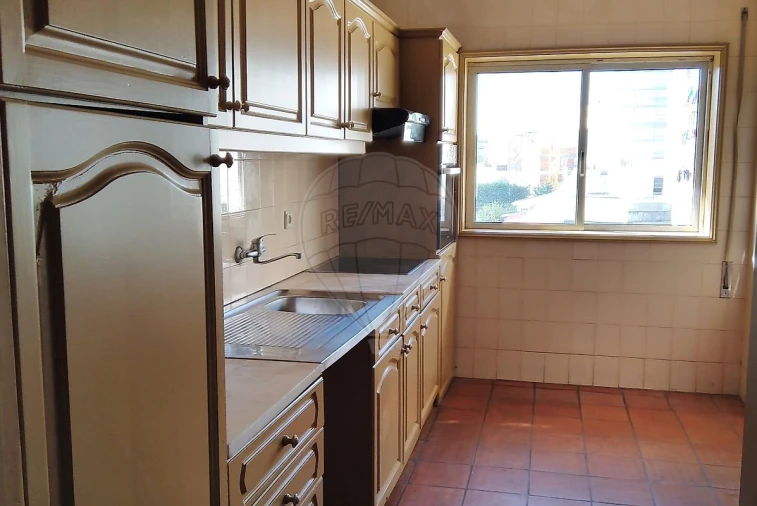 Apartamento T3 para Venda em Cidade da Maia Foto 31