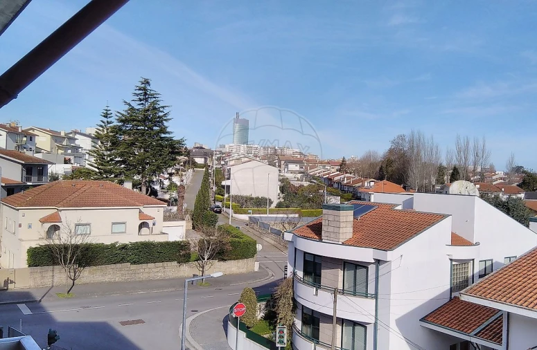 Apartamento T3 para Venda em Cidade da Maia Foto 11