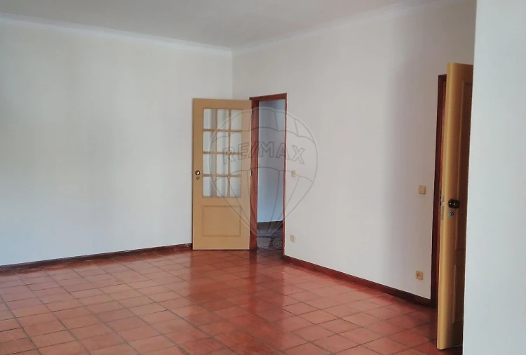 Apartamento T3 para Venda em Cidade da Maia Foto 8