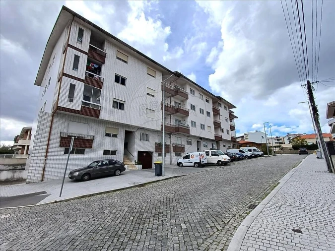 Apartamento T3 para Venda em Cidade da Maia Foto 32