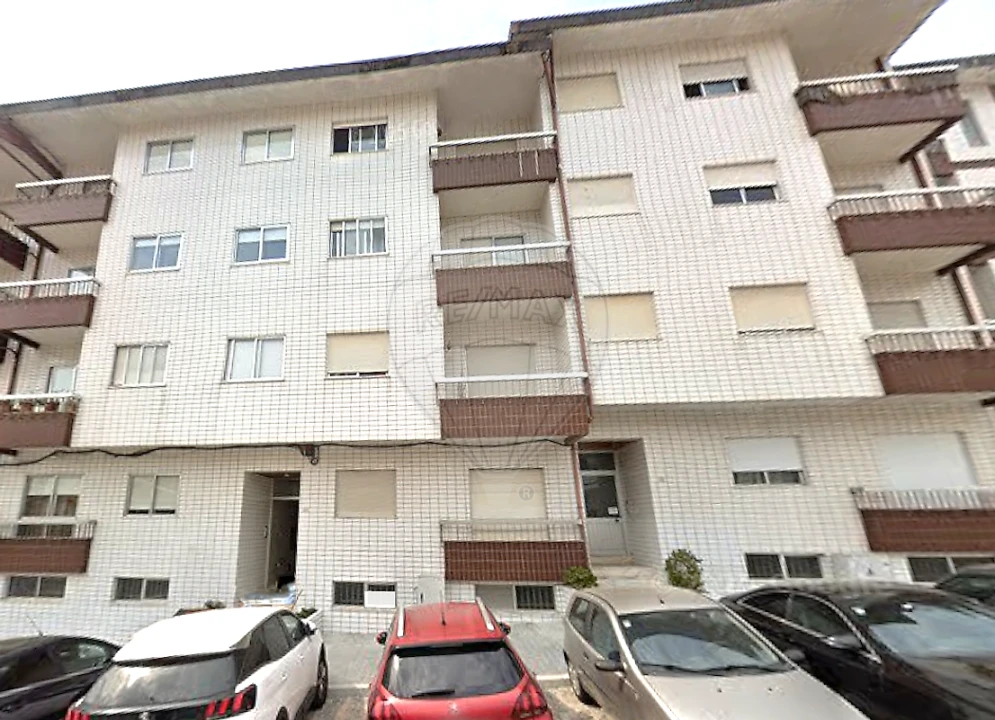 Apartamento T3 para Venda em Cidade da Maia Foto 24