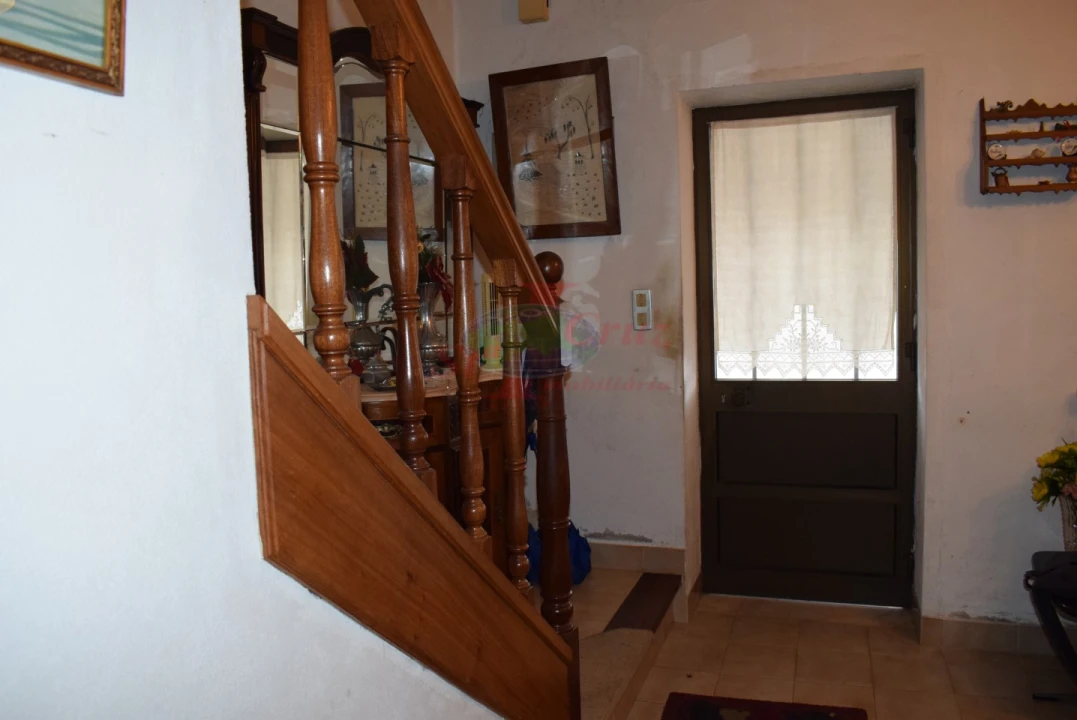 Moradia T3 para Venda em Santo Antonio dos Olivais Foto 5