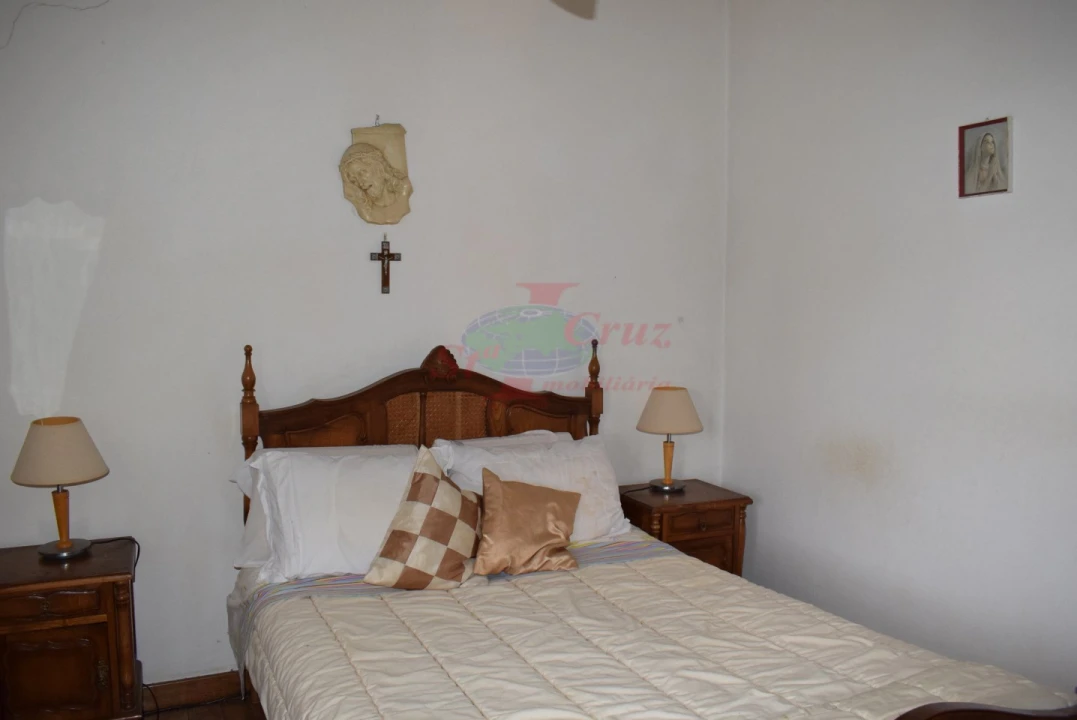 Moradia T3 para Venda em Santo Antonio dos Olivais Foto 12