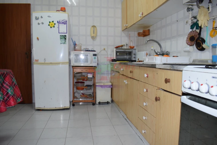 Moradia T3 para Venda em Santo Antonio dos Olivais Foto 9