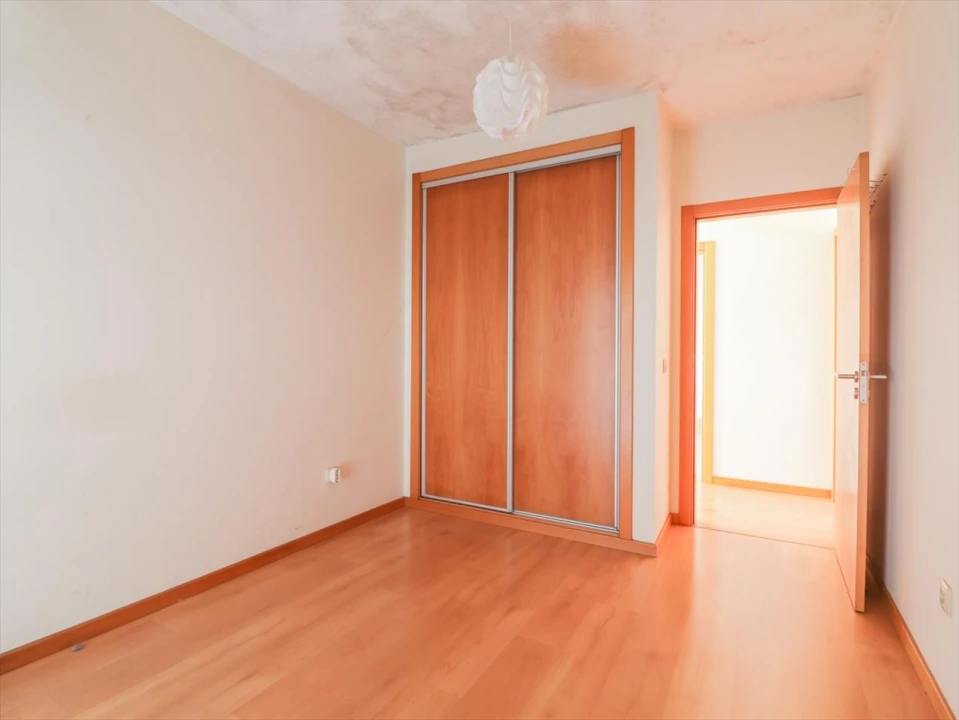 Apartamento T2 para Venda em Buarcos Foto 8