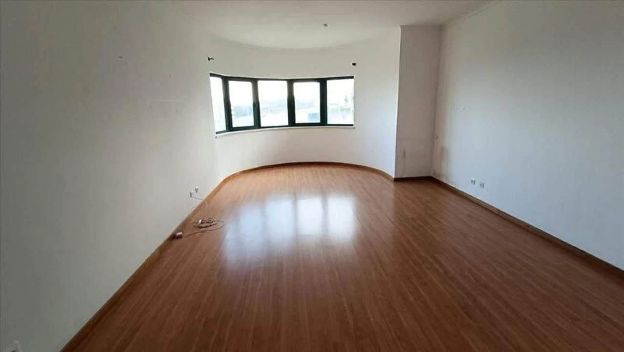Apartamento T3 para Venda em Alenquer (Santo Estêvão e Triana) Foto 2