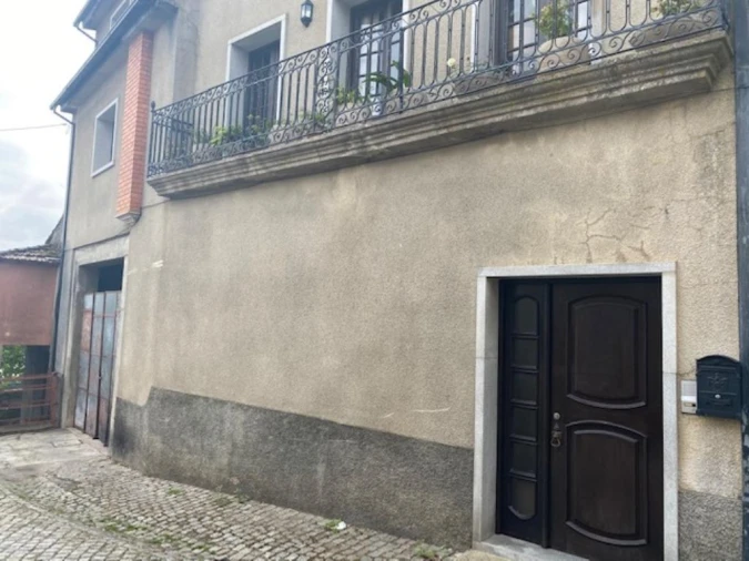 Moradia T4 para Venda em Cabanas de Viriato Foto 3