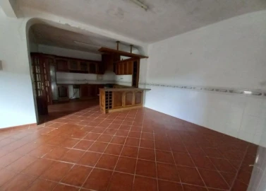 Moradia T3 para Venda em São Francisco