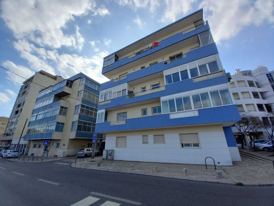 Apartamento T4 para Venda em Laranjeiro e Feijó Foto 1