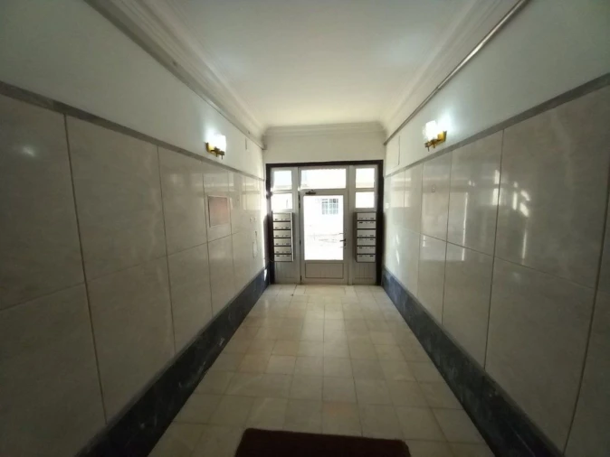 Apartamento T4 para Venda em Laranjeiro e Feijó Foto 5