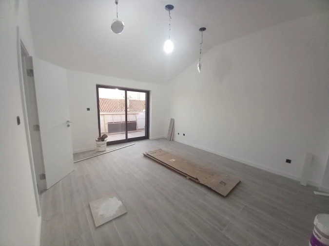 Apartamento T3 para Venda em Costa da Caparica Foto 6