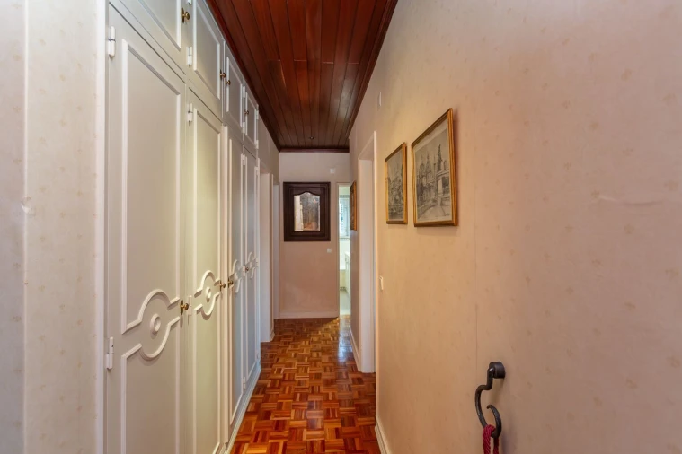 Moradia T4 para Venda em Agualva e Mira-Sintra Foto 40