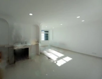 Moradia T4 para Venda em Carcavelos e Parede