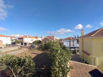 Moradia T4 para Venda em Carcavelos e Parede