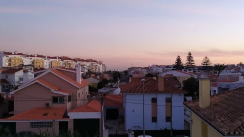Moradia T4 para Venda em Carcavelos e Parede