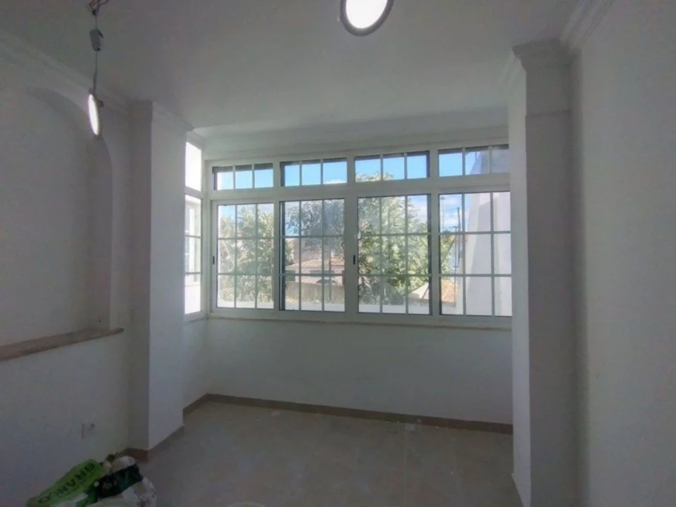 Moradia T4 para Venda em Carcavelos e Parede Foto 7