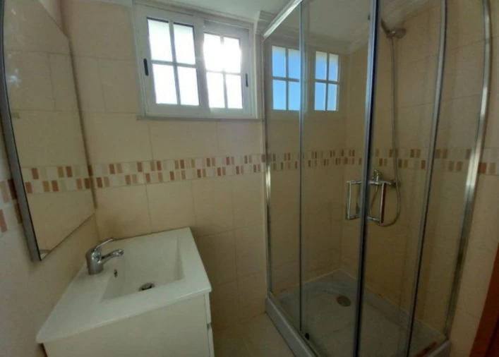 Moradia T4 para Venda em Carcavelos e Parede Foto 22