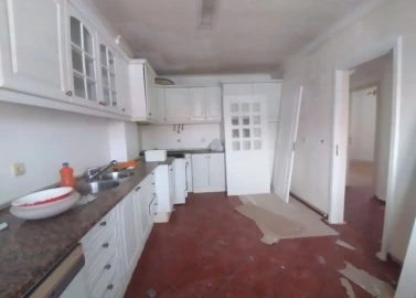 Moradia T6 para Venda em Rio de Mouro