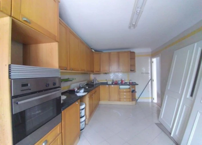 Moradia T6 para Venda em Cacém e São Marcos Foto 3