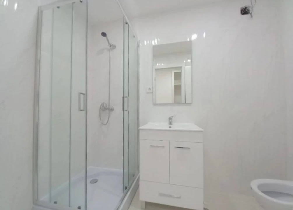Apartamento T3 para Venda em Pontinha e Famões Foto 13