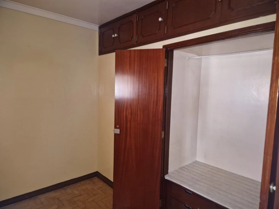 Apartamento T3 para Venda em Pontinha e Famões Foto 14