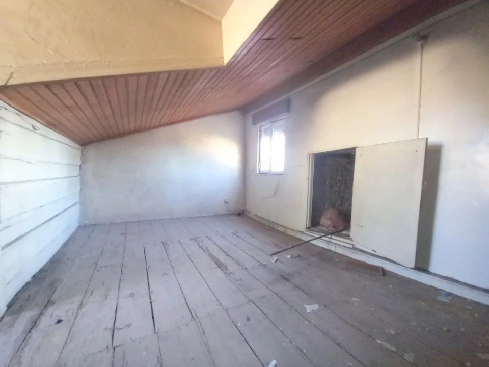 Apartamento T4 para Venda em Alvalade Foto 12