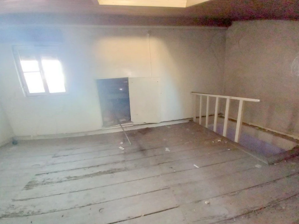 Apartamento T4 para Venda em Alvalade Foto 13