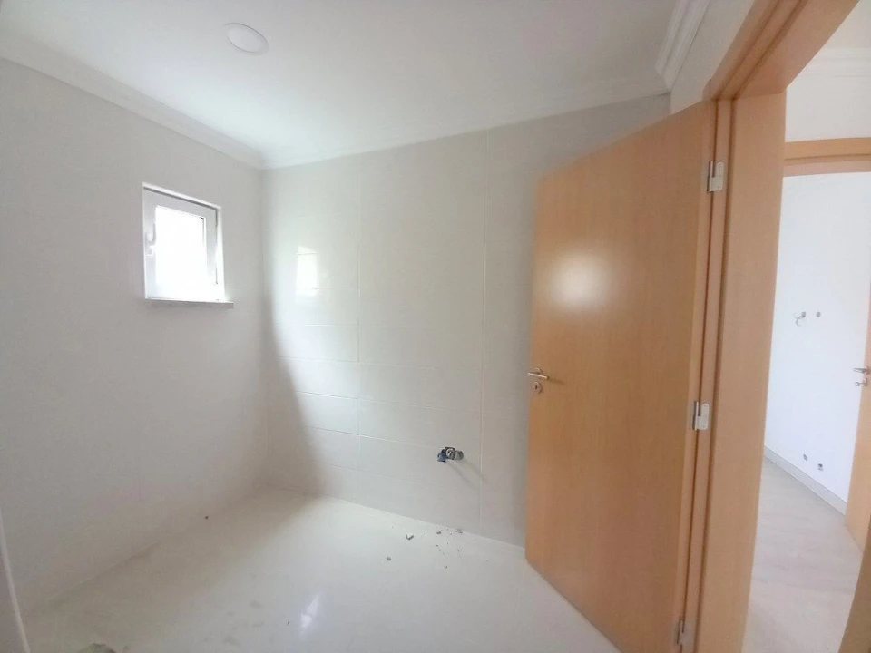 Moradia T6 para Venda em Amora Foto 16