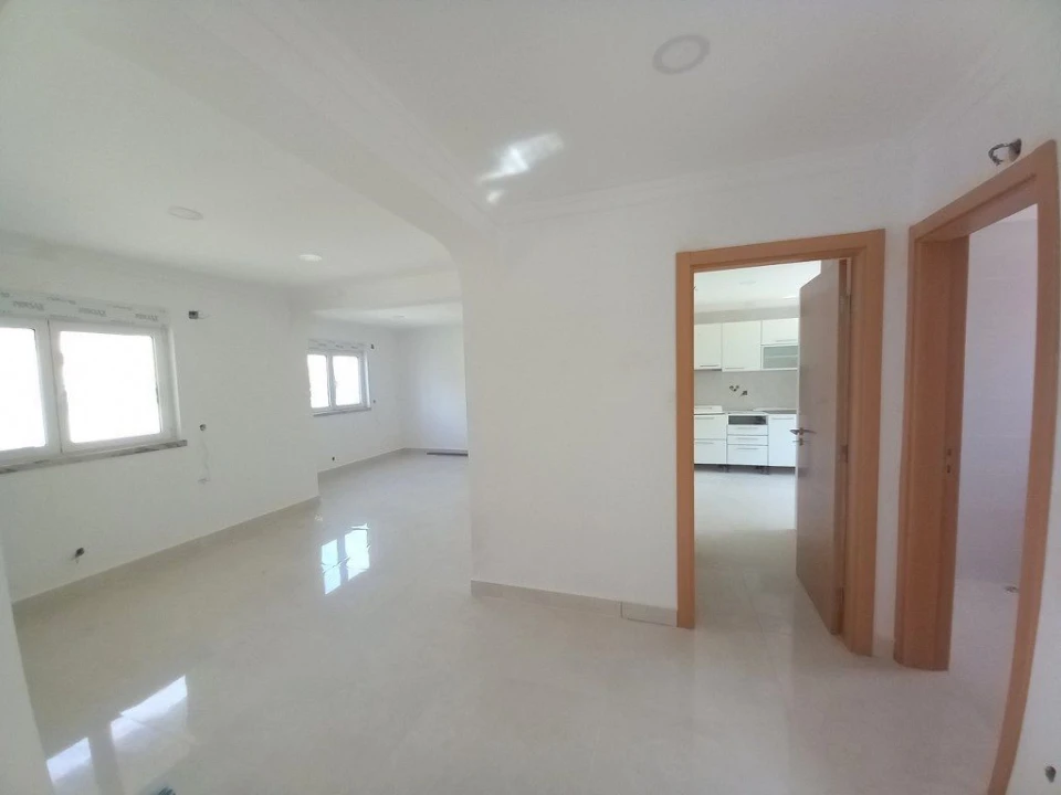 Moradia T6 para Venda em Amora Foto 3